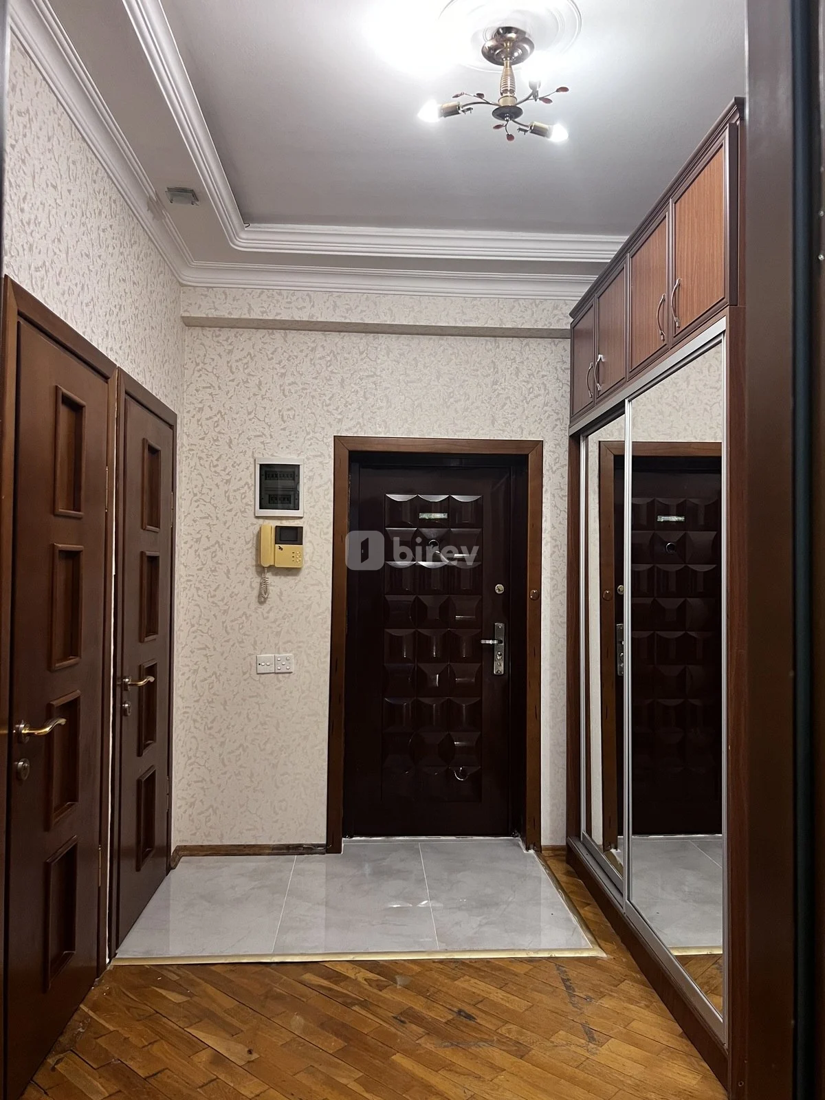 3 otaqlı mənzil, Badamdar q., Badamdar yolu., ev 7., Səbail rayonu — şəkil 1