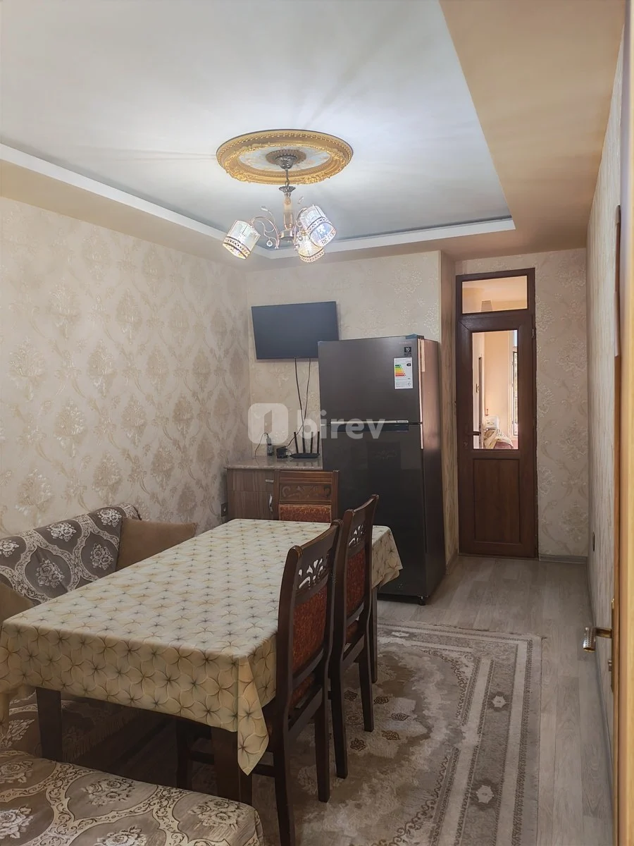 3 otaqlı mənzil, 7-ci mikrorayon, Abay Kunanbayev, Binəqədi rayonu — şəkil 1