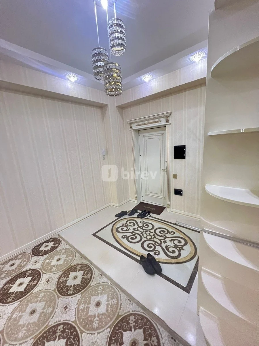 3-комнатная квартира, пос. 8-й километр, Qara Qarayev pr., Низаминский район — фото 1