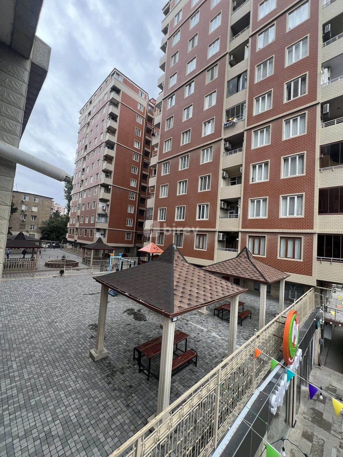4 otaqlı mənzil, 4-cü mikrorayon, 4-cü mikrorayon, Nəsimi rayonu — şəkil 14