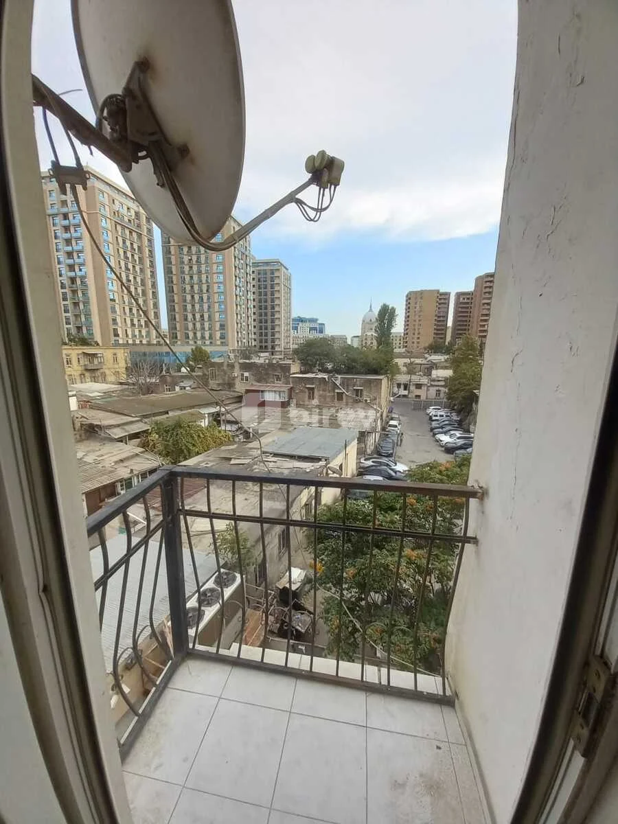 3 otaqlı mənzil, Kubinka q., Əlibəy Hüseynzadə küçəsi, Nəsimi rayonu — şəkil 10