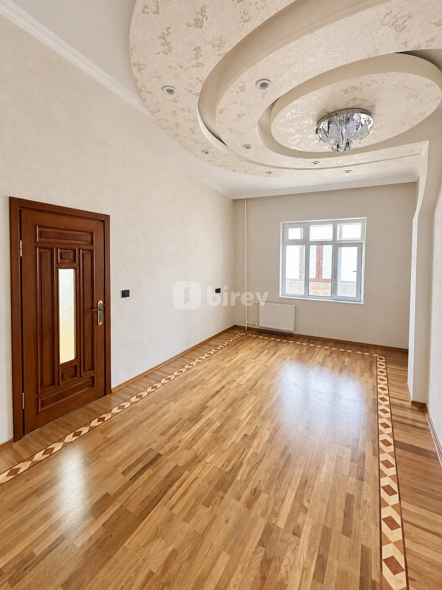 5-комнатная квартира, пос. 8-й километр, Bəhruz Nuriyev küçəsi, ev 32, Низаминский район — фото 2