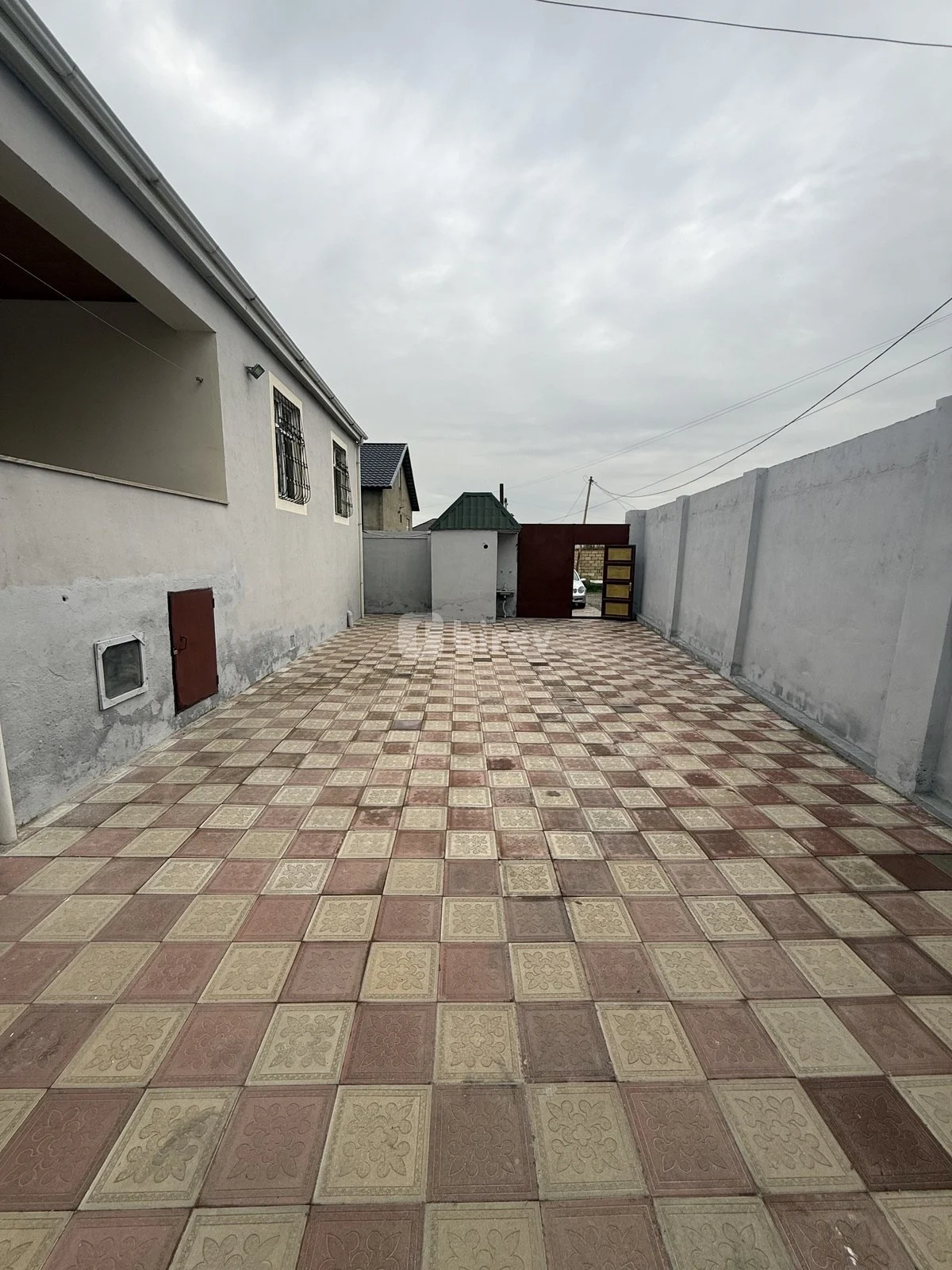 3 otaqlı həyət evi, Saray q., Saray qəs., Abşeron rayonu — şəkil 2