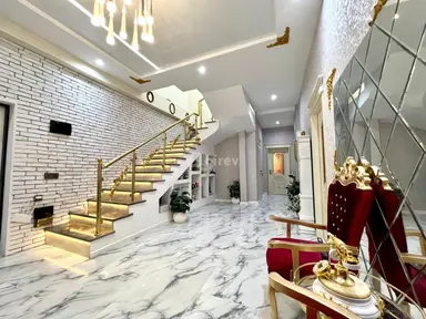5-комнатная квартира, пос. Ази Асланов