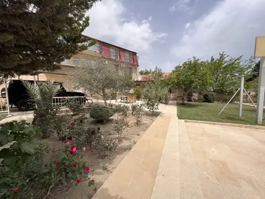 8 otaqlı həyət evi, Sahil q.