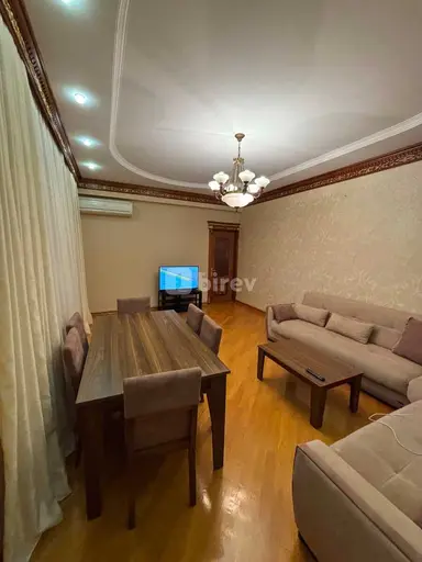 3 otaqlı mənzil, 6-cı mikrorayon