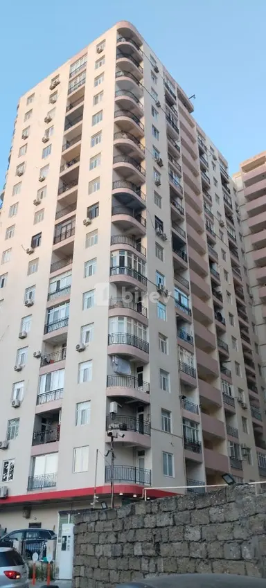 3 otaqlı mənzil, Xətai rayonu, Həzi Aslanov m.