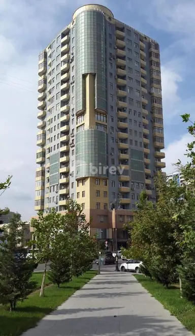 Ofis, Nəsimi rayonu, 8 Noyabr m.