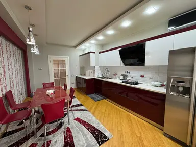 4 otaqlı mənzil, Nəsimi rayonu, 8 Noyabr m.