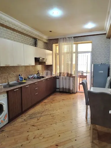3 otaqlı mənzil, Yasamal q.