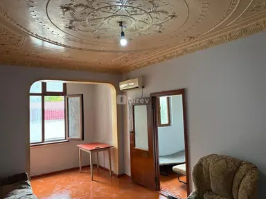 2 otaqlı mənzil, 4-cü mikrorayon