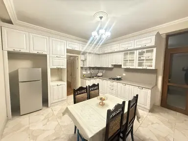 4 otaqlı mənzil, Nəsimi rayonu, 20 Yanvar m.