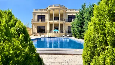 9 otaqlı həyət evi, Şüvəlan q.