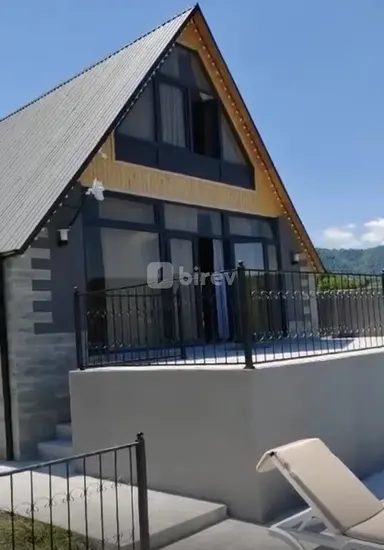 4 otaqlı həyət evi, Quba rayonu, Quba r.