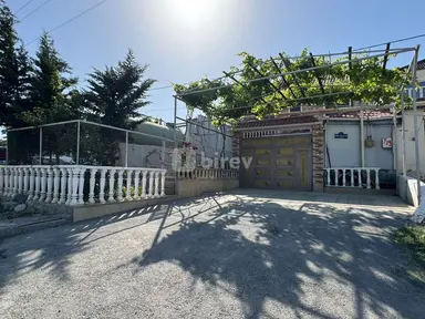 5 otaqlı həyət evi, Zığ q.