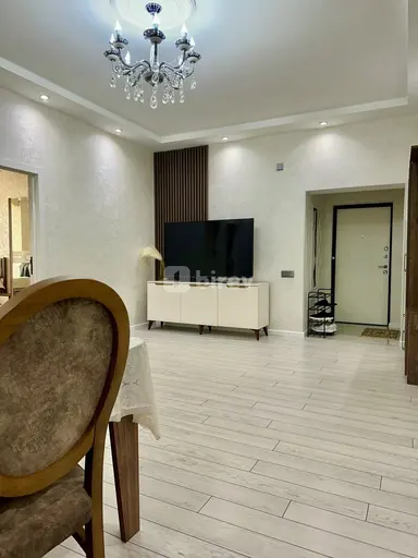 3 otaqlı mənzil, 8-ci kilometr q.