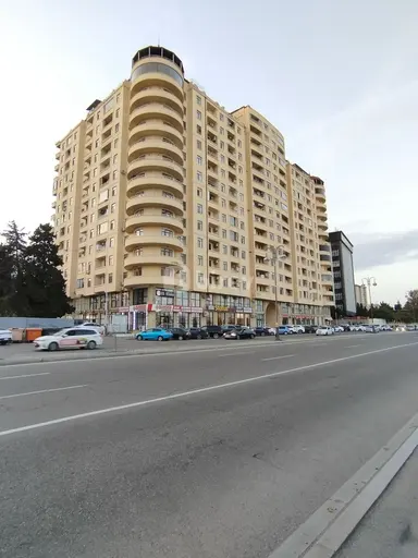 3 otaqlı mənzil, Yasamal q.
