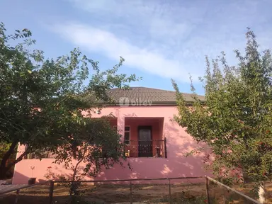 4 otaqlı həyət evi, Saray q.
