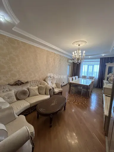 3 otaqlı mənzil, Həzi Aslanov q.