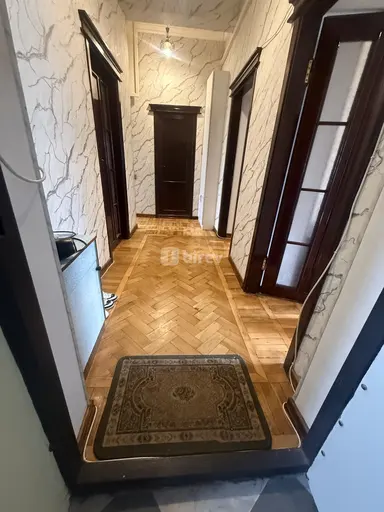 Otaq yoldaşı — Nuray