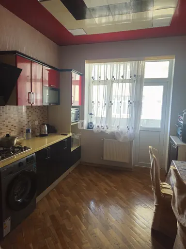 Otaq yoldaşı — Kamal