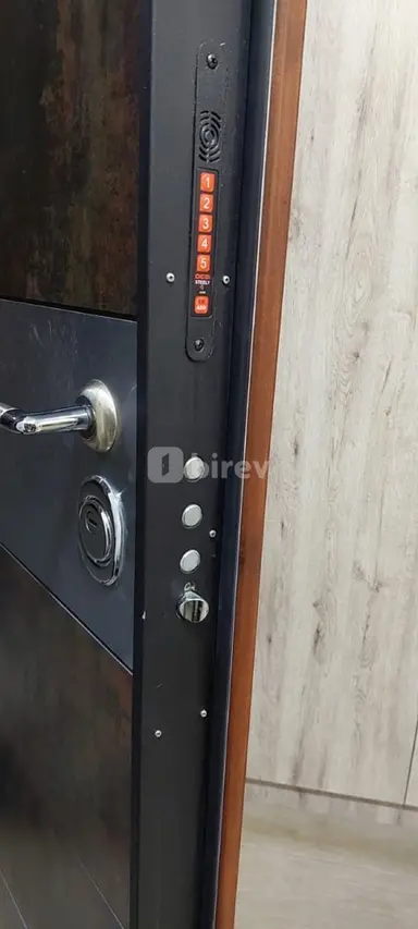 Qapı və pəncərə ustası — iş nümunəsi 9